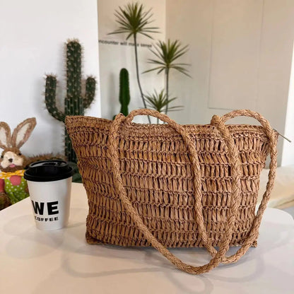 Sac fourre-tout estival, fleuri et tissé avec style